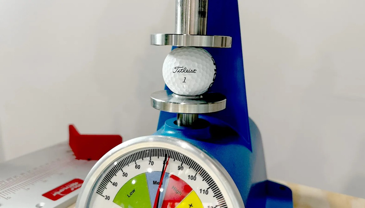 Hiểu sâu về độ nén bóng golf